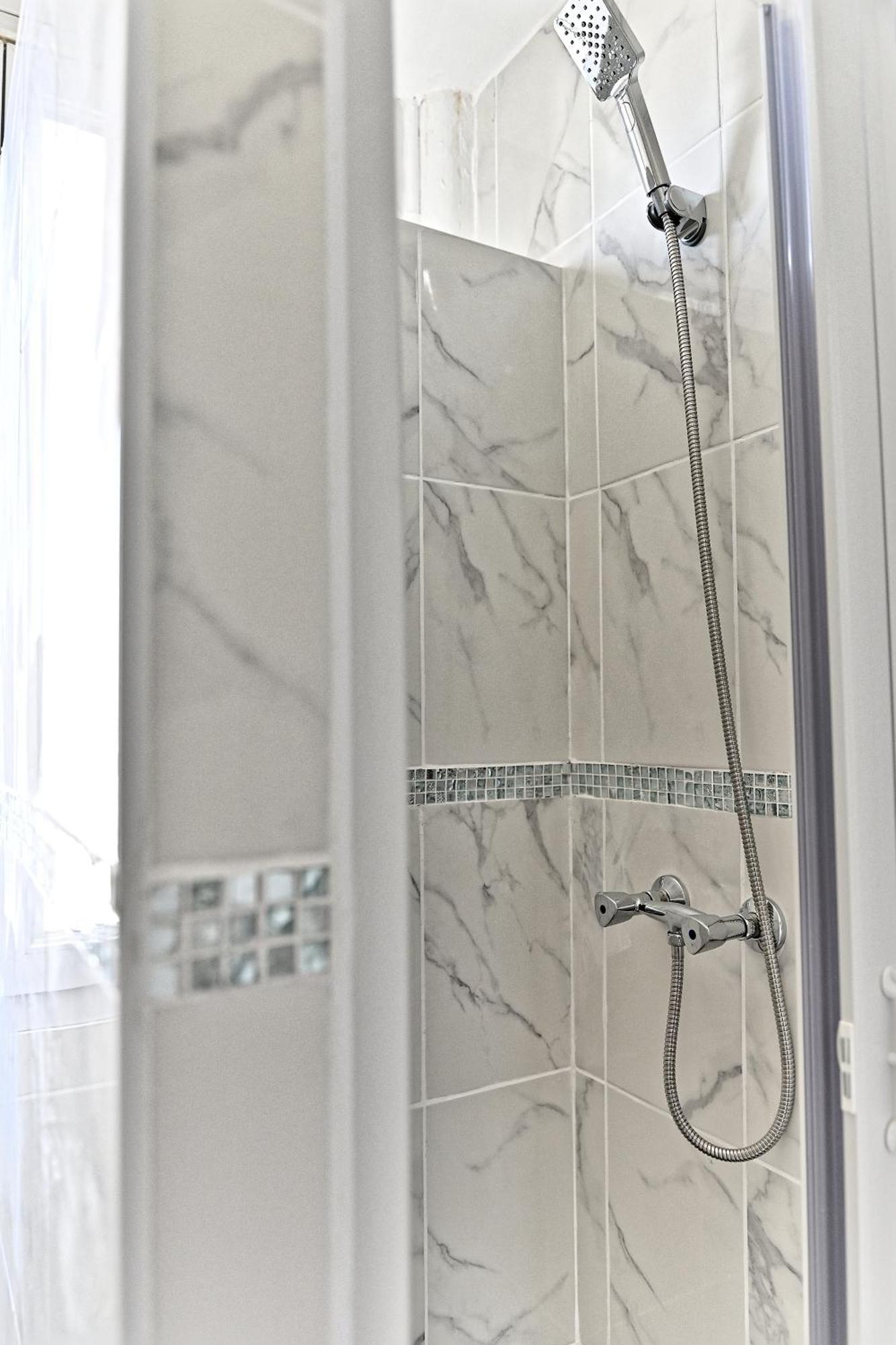 Appartement Paisible Et Moderne - Gagny Luaran gambar
