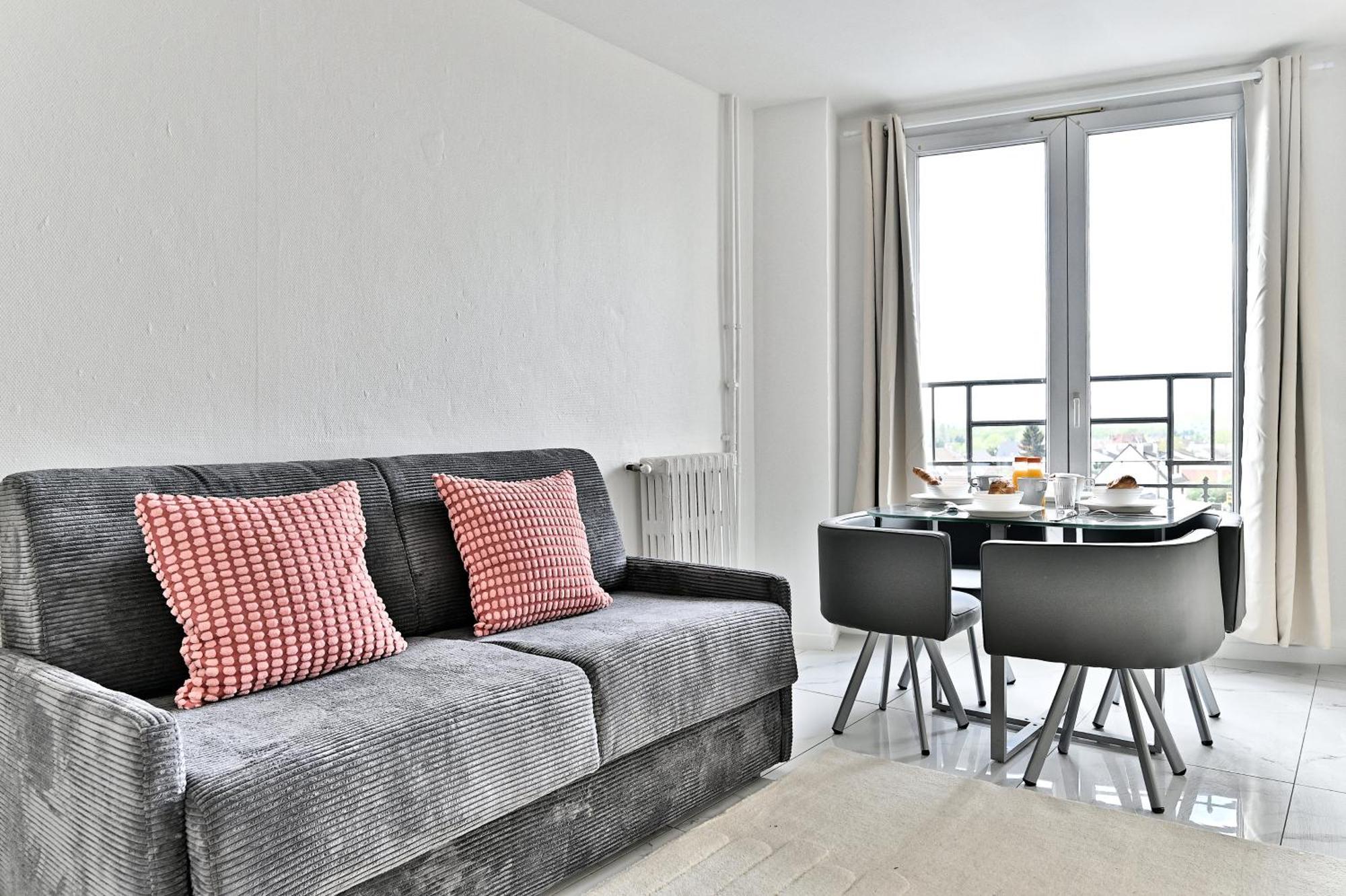 Appartement Paisible Et Moderne - Gagny Luaran gambar