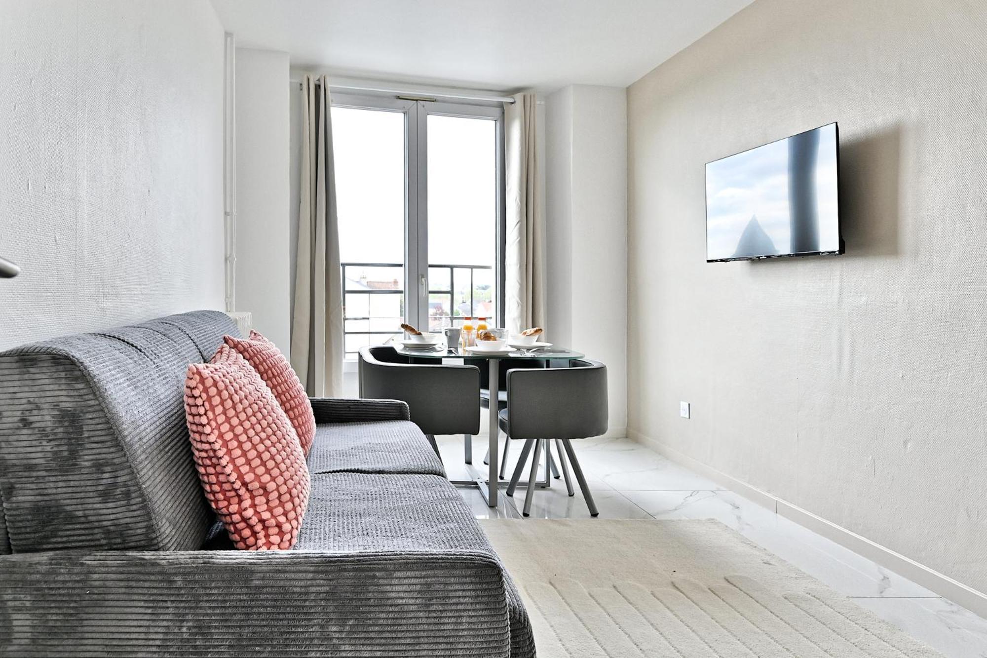 Appartement Paisible Et Moderne - Gagny Luaran gambar